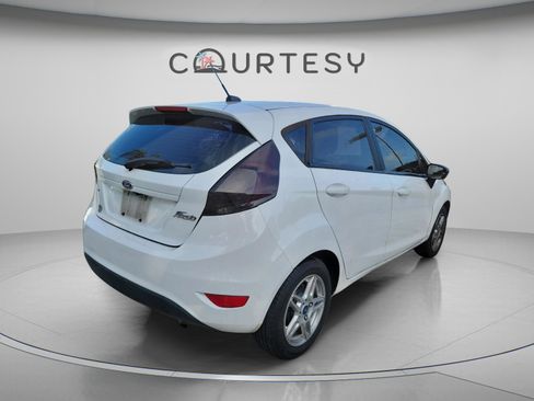 Used 2019 Ford Fiesta SE FWD image 3