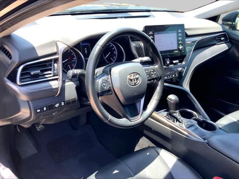 Used 2023 Toyota Camry SE FWD image 17