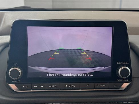 Used 2022 Nissan Rogue SV image 21