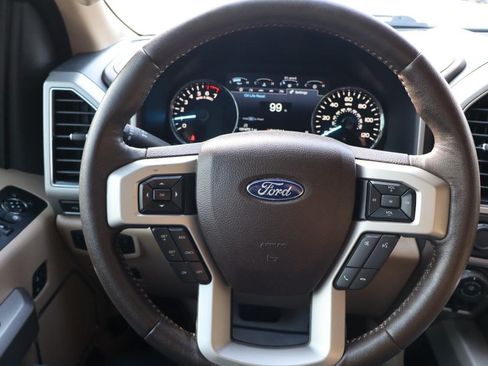 Used 2019 Ford F150 Lariat AWD/4WD image 12