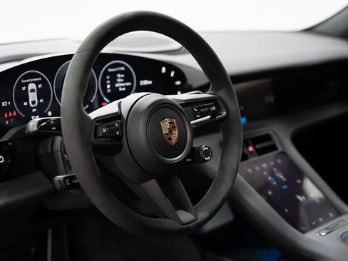 Certified 2025 Porsche Taycan image 15