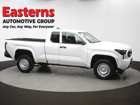 Used 2024 Toyota Tacoma SR RWD image 40