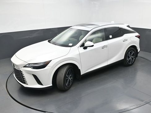 Used 2023 Lexus RX 350 Premium w/ Accessory Package image 33