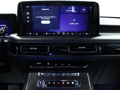 Used 2025 Lincoln Aviator Reserve w/ Equipment Group 201A AWD/4WD image 23