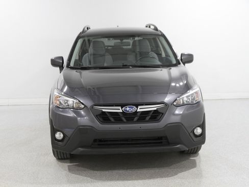 Used 2023 Subaru Crosstrek 2.0i Premium image 2