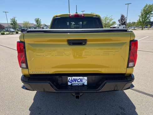Used 2023 Chevrolet Colorado Trail Boss w/ Advanced Trailering Package AWD/4WD image 4