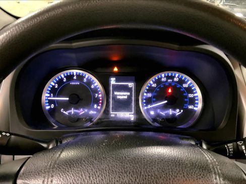 Used 2018 Toyota Highlander LE w/ Carpet Mat Package (TMS) image 50