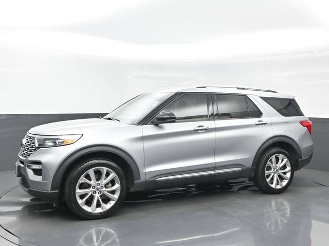 Used 2022 Ford Explorer Platinum w/ Equipment Group 601A AWD/4WD image 2