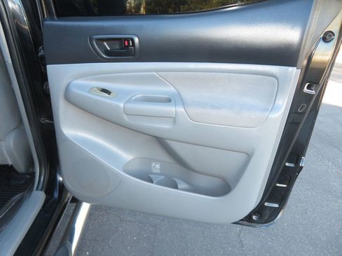 Used 2007 Toyota Tacoma PreRunner image 29