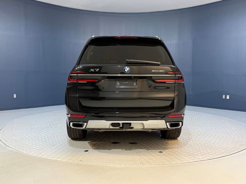 Used 2024 BMW X7 xDrive40i image 10
