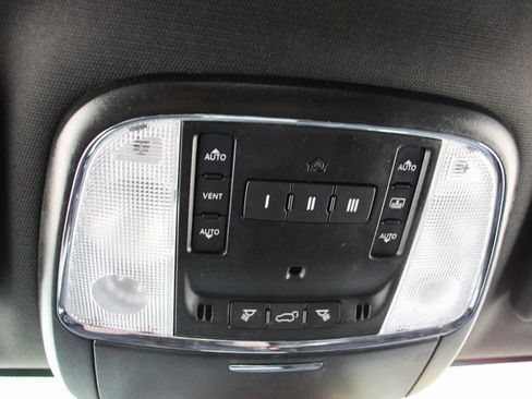 Used 2021 Jeep Grand Cherokee High Altitude image 29