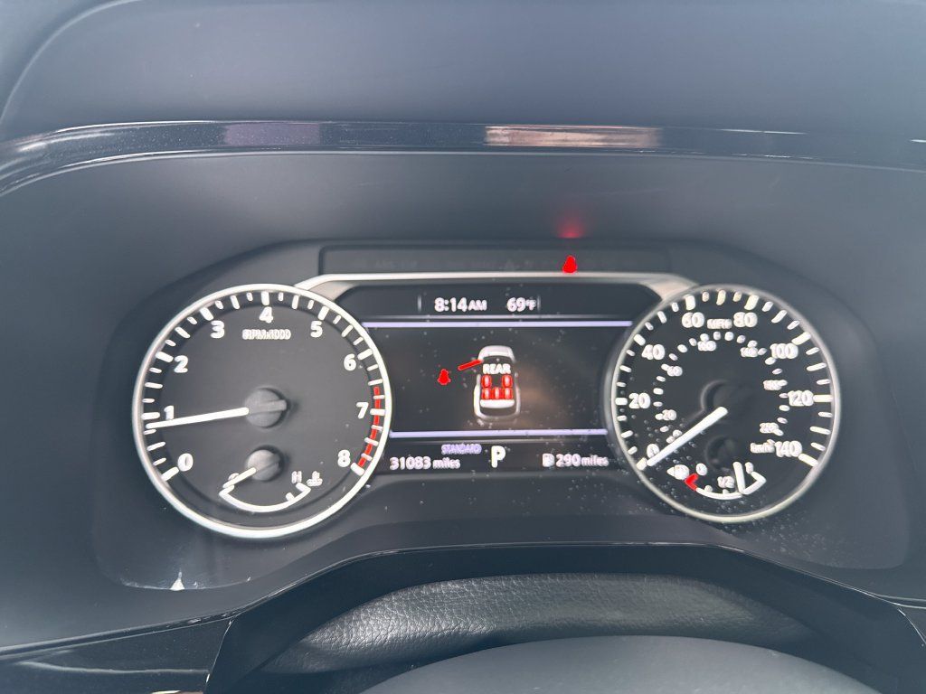 Used 2025 Nissan Pathfinder SV w/ SV Premium Package FWD image 28