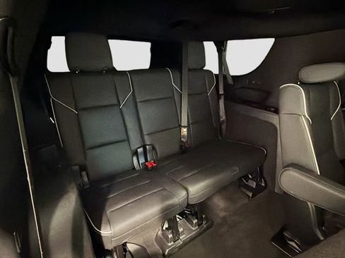 Certified 2025 Cadillac Escalade ESV Premium Luxury image 24