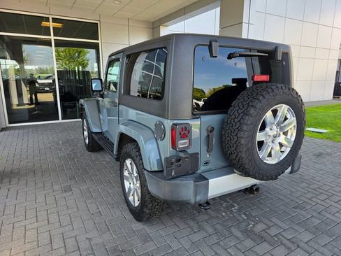 Used 2015 Jeep Wrangler Sahara w/ Connectivity Group AWD/4WD image 2