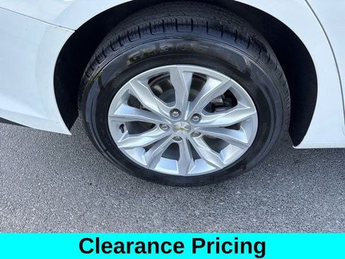 Used 2023 Chevrolet Malibu LT image 44