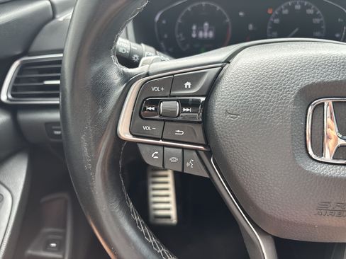 Used 2022 Honda Accord Sport image 11