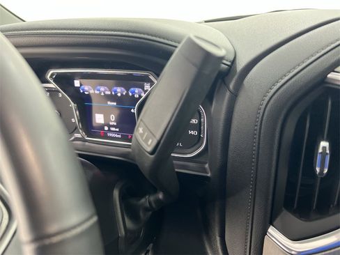Used 2023 GMC Sierra 2500 Denali image 16