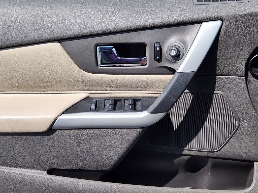 Used 2014 Ford Edge SE w/ Equipment Group 101A FWD image 14