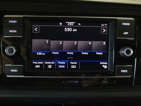 Used 2024 Volkswagen Jetta SE FWD image 25