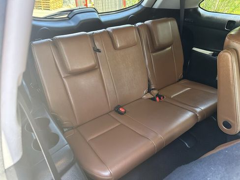 Used 2017 Toyota Highlander Limited AWD/4WD image 19