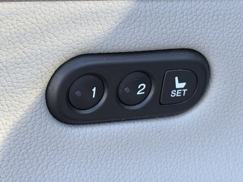 Used 2020 Acura ILX w/ Premium Package image 12