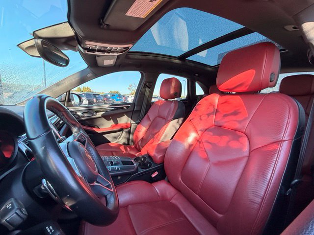 Used 2018 Porsche Macan S w/ Premium Package Plus AWD/4WD image 21