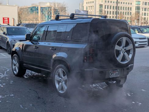 Used 2022 Land Rover Defender 110 X-Dynamic HSE image 7