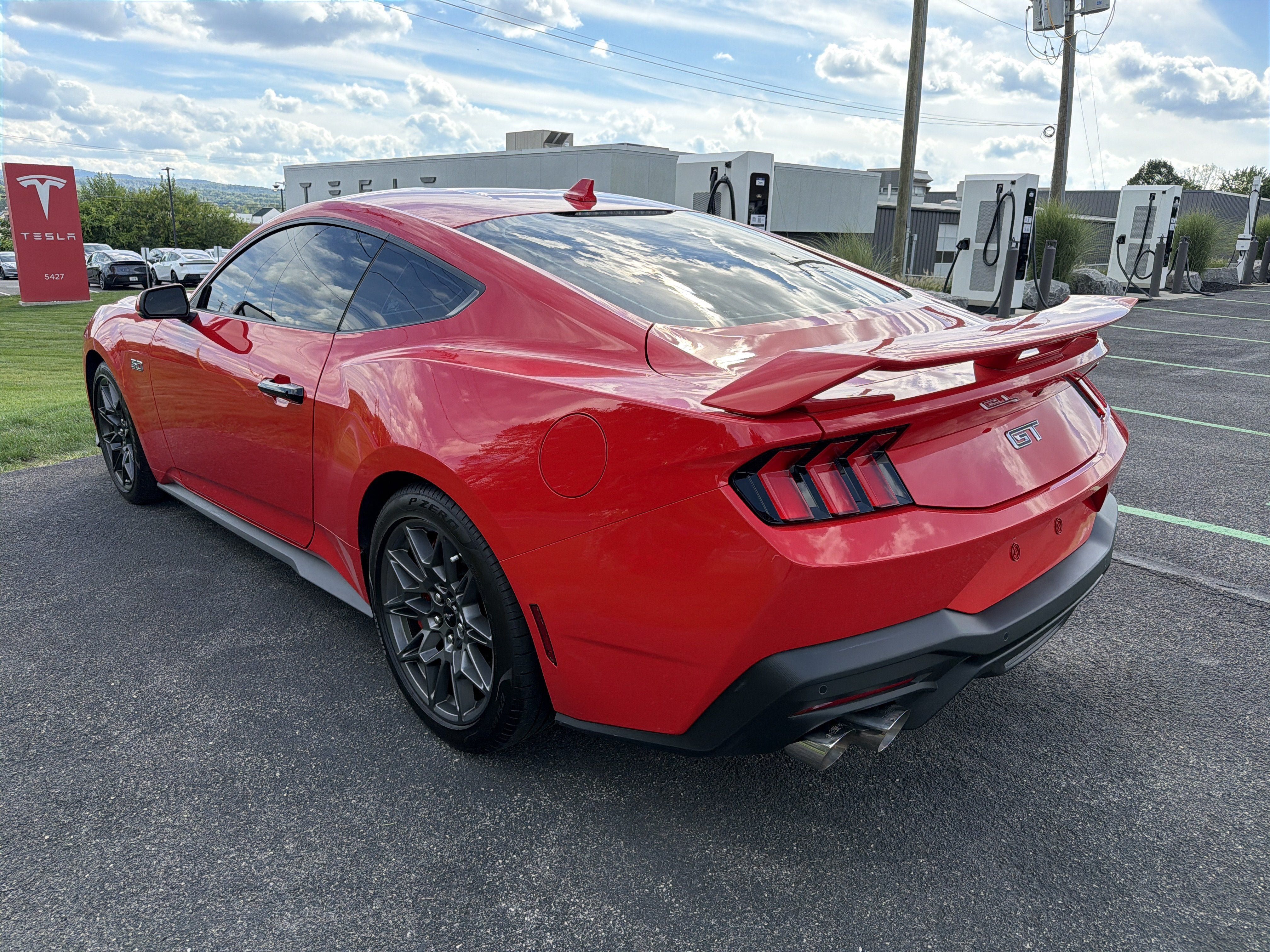 Used 2024 Ford Mustang GT Premium w/ GT Performance Package RWD image 5