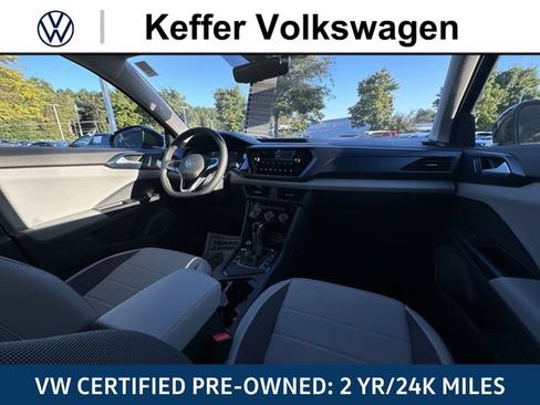 Certified 2023 Volkswagen Taos SE FWD image 30