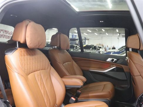 Used 2023 BMW X7 xDrive40i w/ Executive Package AWD/4WD image 23