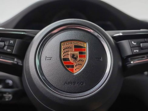 Certified 2026 Porsche Macan AWD/4WD image 27