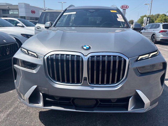 Used 2024 BMW X7 xDrive40i w/ Premium Package AWD/4WD image 15