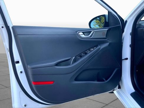 Used 2021 Hyundai Ioniq Blue FWD image 22