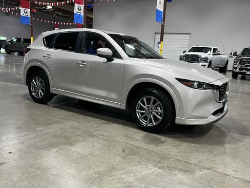 Used 2025 MAZDA CX-5 AWD 2.5 S w/ Preferred Package image 7