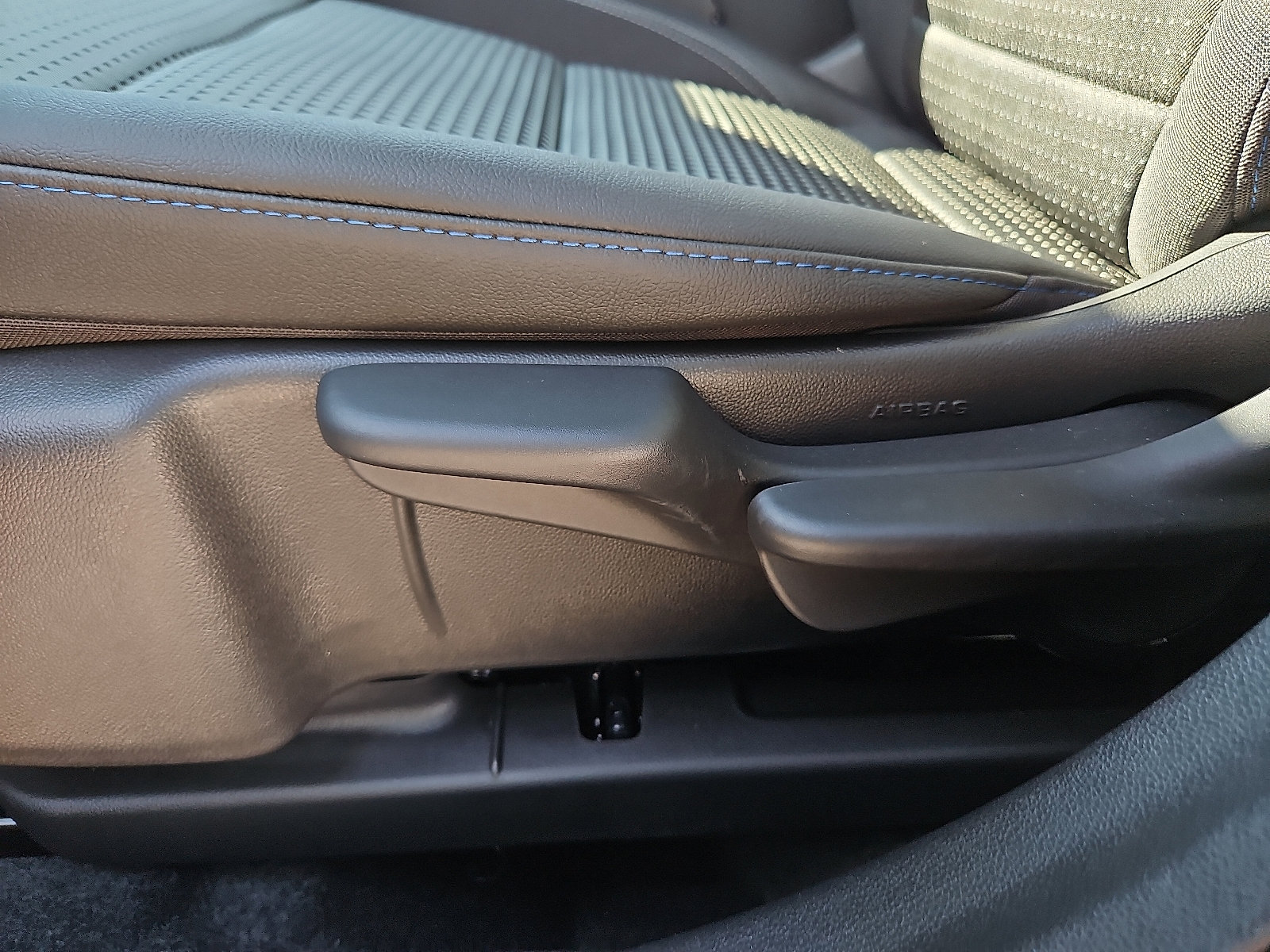 New 2026 Chevrolet Trax LT w/ LT Convenience Package FWD image 14