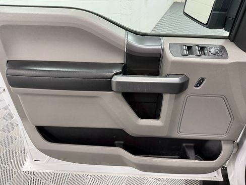 Used 2018 Ford F150 XLT w/ Equipment Group 301A Mid AWD/4WD image 9