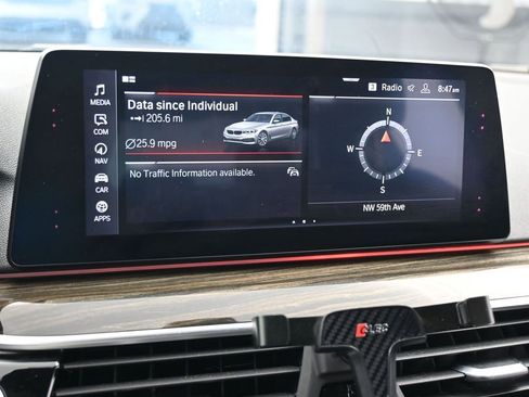 Used 2020 BMW 530i w/ Convenience Package image 19