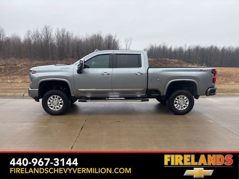 Certified 2024 Chevrolet Silverado 3500 High Country w/ Technology Package image 6