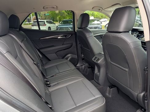 Used 2023 Buick Envision Essence AWD/4WD image 19
