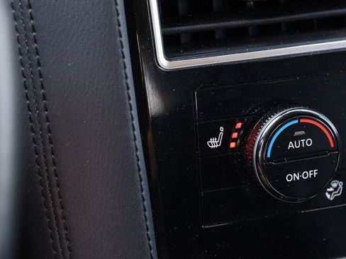 Used 2024 Nissan Armada SV AWD/4WD image 19