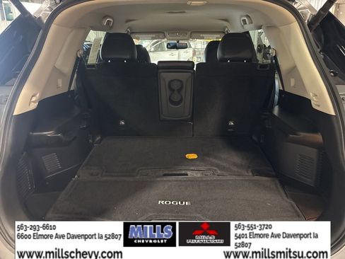 Used 2016 Nissan Rogue SL image 14