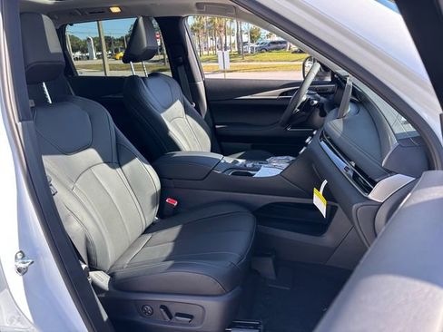 New 2026 INFINITI QX60 Luxe w/ Cargo Package image 22