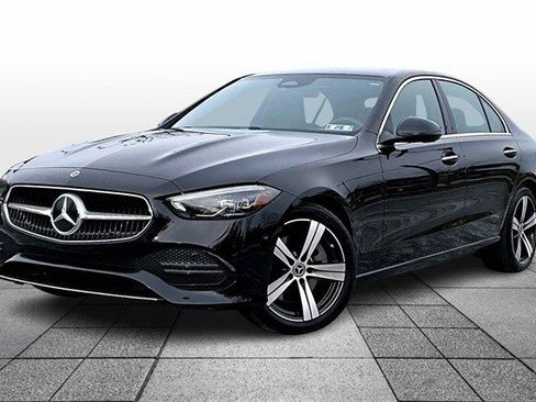 Used 2025 Mercedes-Benz C 300 4MATIC Sedan image 4