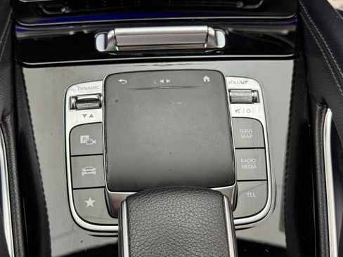 Used 2020 Mercedes-Benz GLE 350 4MATIC w/ Premium Package image 36