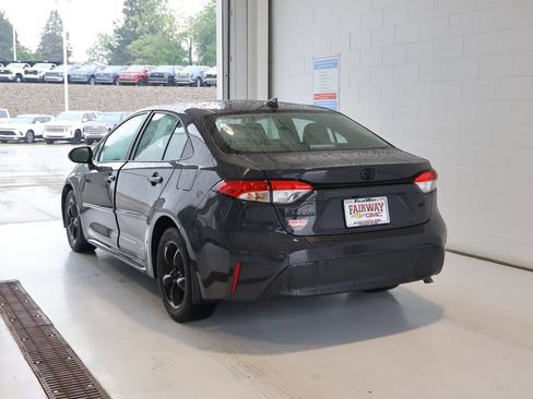 Used 2024 Toyota Corolla LE FWD image 8