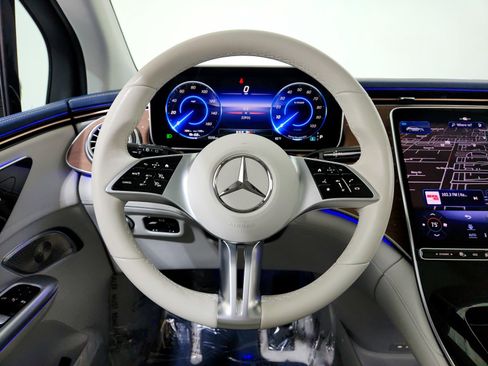 Certified 2023 Mercedes-Benz EQE 500 4MATIC SUV image 17