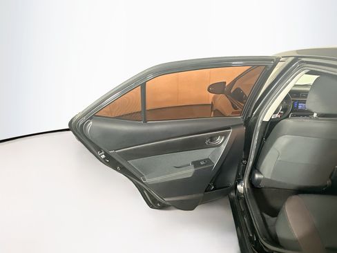Used 2017 Toyota Corolla LE FWD image 24