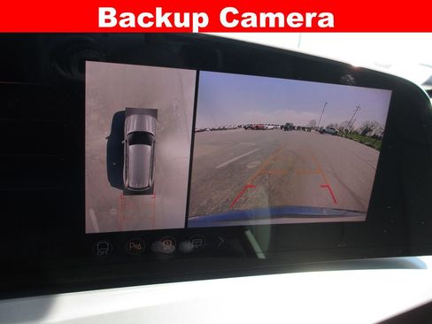 Used 2026 Cadillac Vistiq Sport w/ LPO, Floor Liner Package image 15