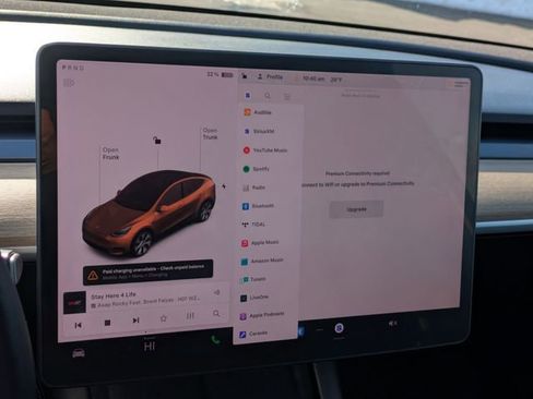 Used 2022 Tesla Model Y Long Range image 19