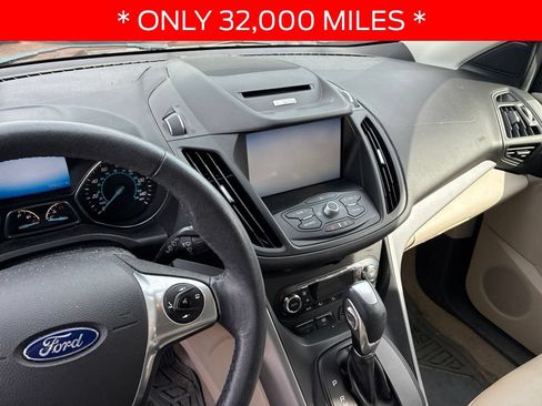 Used 2015 Ford Escape SE w/ Equipment Group 201A AWD/4WD image 10